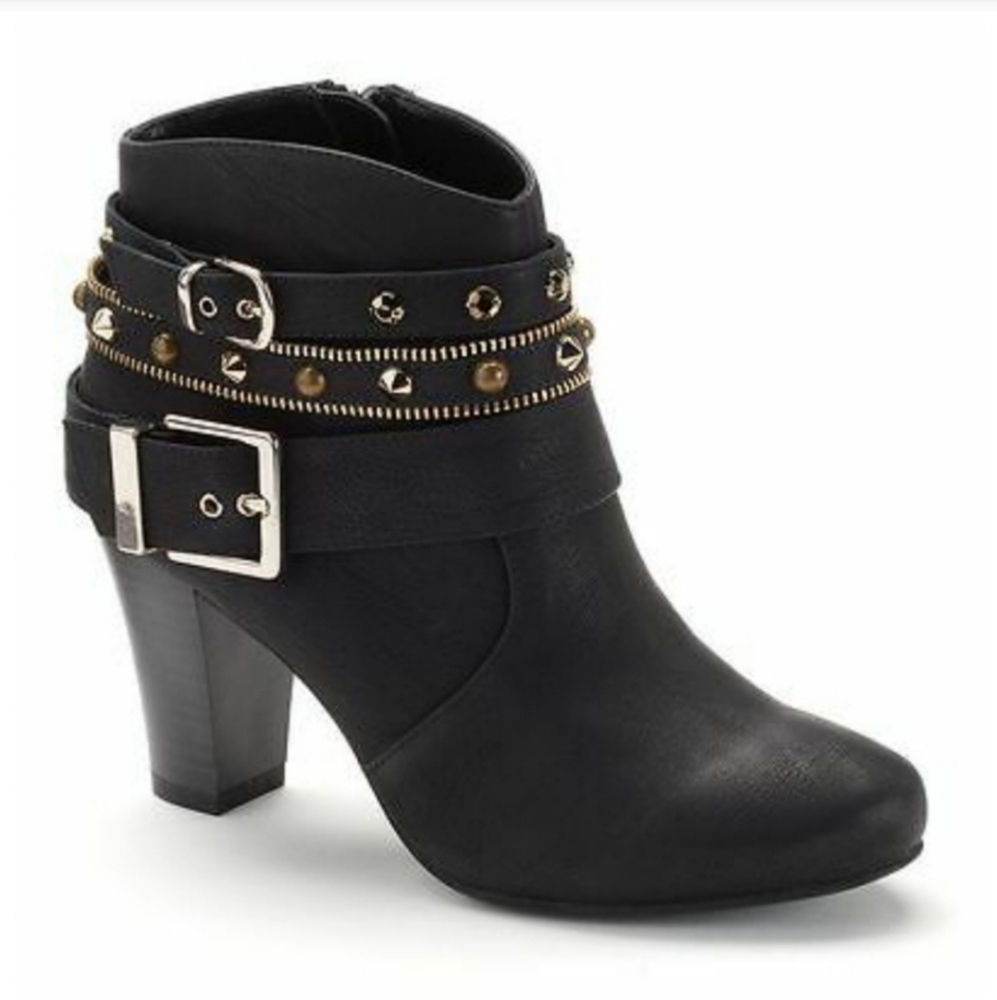 NWOB Jennifer Lopez Studded Ankle Boots